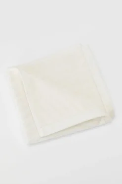 Baina Virginia Hand Towel