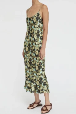 Bella Scoop Neck Slip