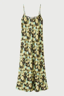 Bella Scoop Neck Slip