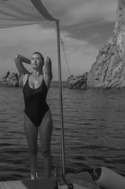 Innes Lauren Scoop One Piece