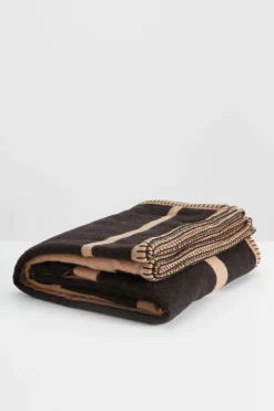 R+D Lab Jacquard Double Sided Blanket